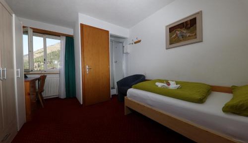 Budget Single Room