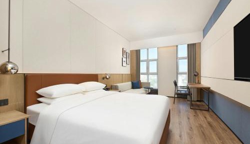 Select King Room