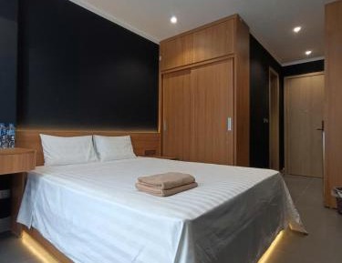 Studio with Lake View