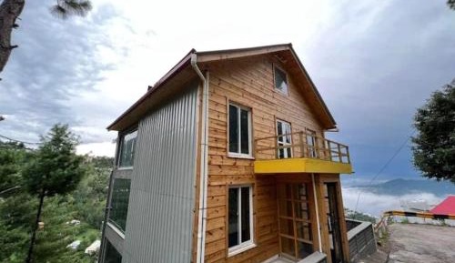 Four-Bedroom Holiday Home