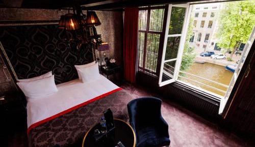 Deluxe room with Canal View