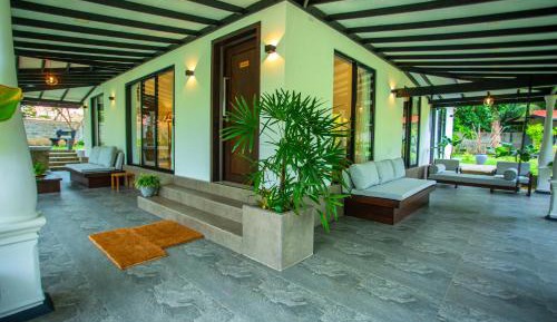 Suite with Garden View