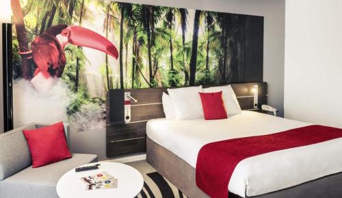 Suite with 1 Queen-Size Bed and Sofa Bed