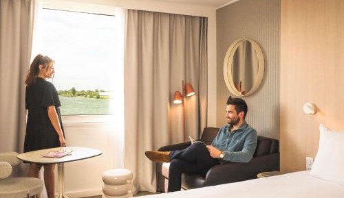 Executive Queen Room - Lake Side