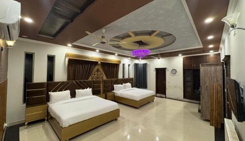 Deluxe Family Suite