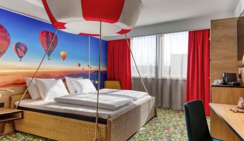 Deluxe King Room - Non Smoking