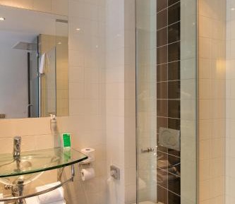 Triple Room with City View