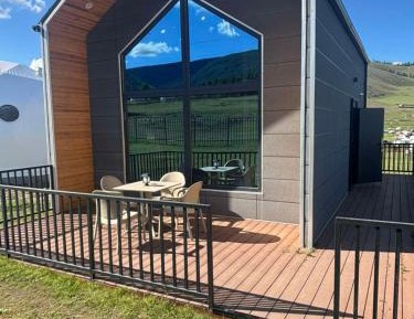Double or Twin Room with Mountain View