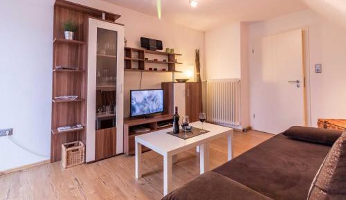 One-Bedroom Apartment with Balcony