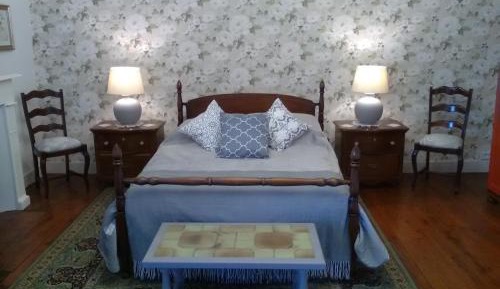 Ensuite Deluxe Double Room