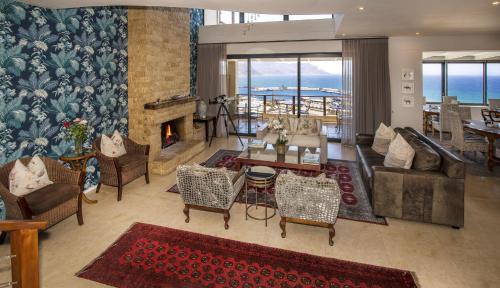 Luxury Studio with Balcony with Seaview