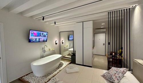 One-Bedroom Apartment with Balcony and Sea View