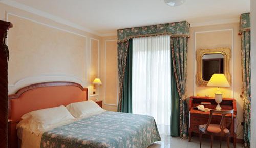 Double or Twin Room - Mountain Side