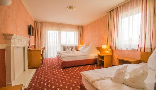 Triple Room with Balcony