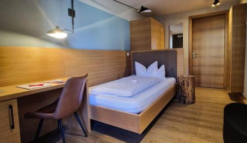 Large Single Room