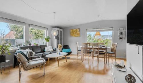 Three-Bedroom Holiday Home 