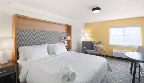 Standard King Room