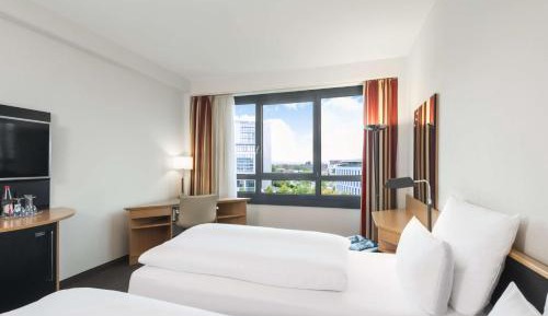 Standard Double Room with View