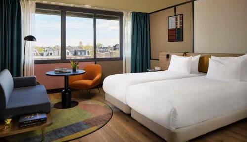 Standard Room with Canal View