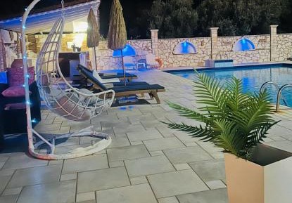  Double Room with Pool View