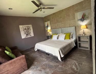 Suite with Garden View