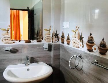 Deluxe Double Room with Bath
