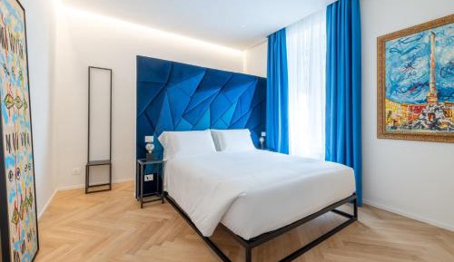 Deluxe Queen Room