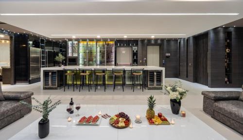 Penthouse Apartment