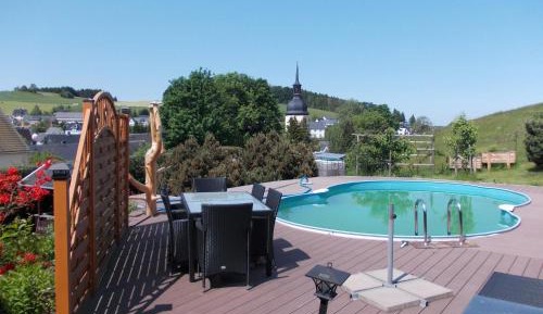 Superior One-Bedroom Apartment