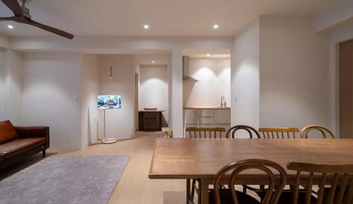 Four-Bedroom Deluxe Apartment