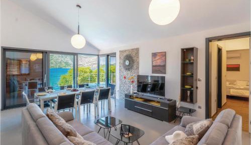 Four-Bedroom Holiday Home