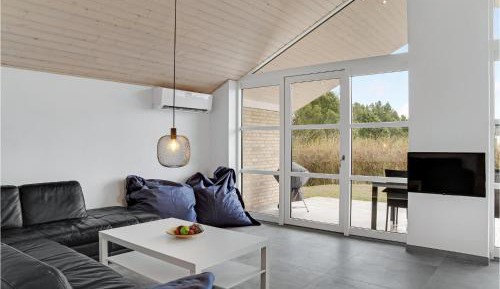 Four-Bedroom Holiday Home