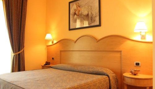 Comfort Triple Room With Terrace