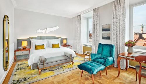 Premier Deluxe King Room