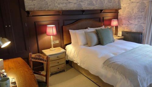 Superior King Room