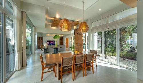 Four-Bedroom Villa Beachfront