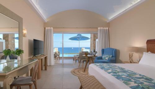 Deluxe Room Sea View with Personal Pool (2 Adults)