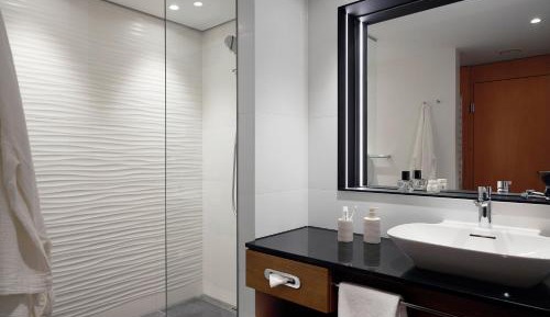 Executive King Studio with Kitchenette