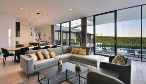 Four-Bedroom Holiday Home