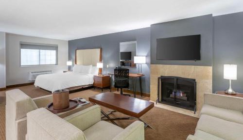 King Suite with Sofa Bed - Non-Smoking