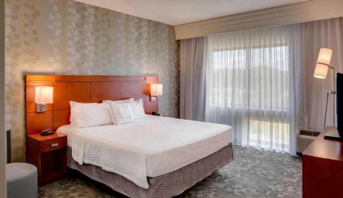 King Room with Sofa Bed