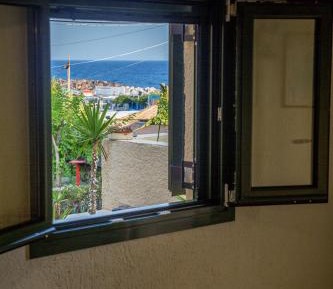 One-Bedroom Apartment with Garden View