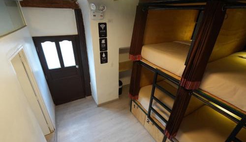 Bed in 4-Bed Mixed Dormitory Room