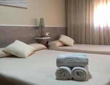 Double Room (2 Adults + 1 Child )