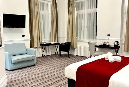 Standard Family Room with One Double Bed and One Single Bed - Non-Smoking