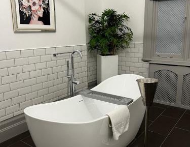 Suite with Double Bed - Non-Smoking