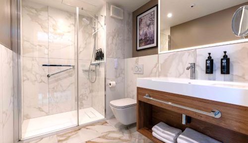 Junior King Suite
