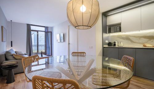 Three-Bedroom Apartment with Balcony