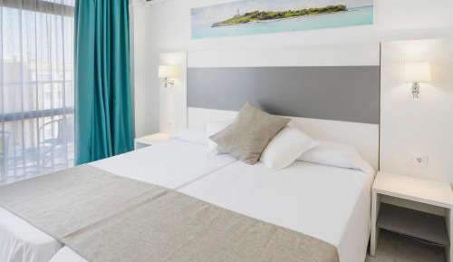 Twin Room with Sea View