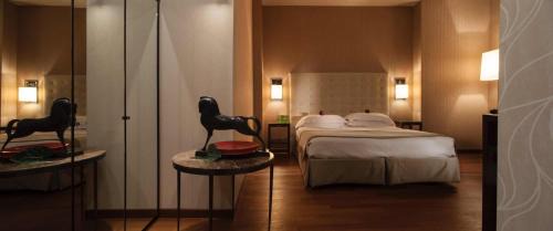Classic Double Room with City View